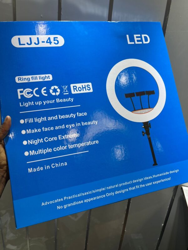 18 Inches Non-rechargeable Ring Light with Accessories