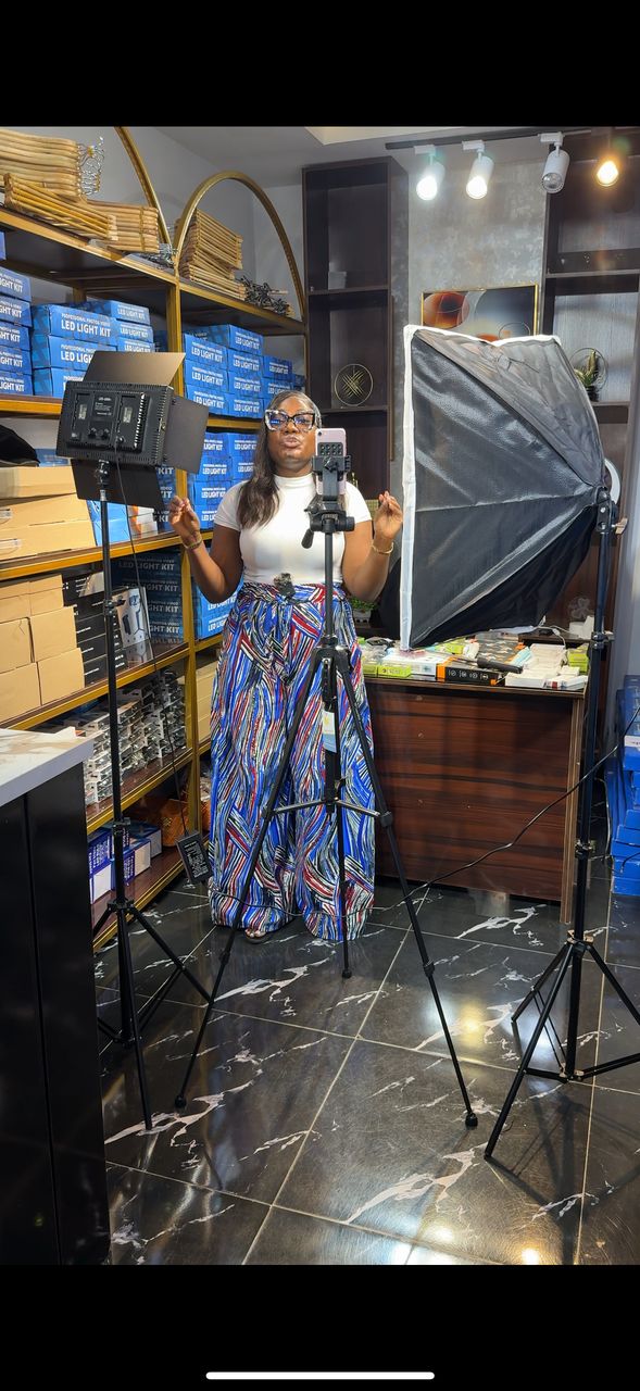 Led 800, 5ft and softbox combo